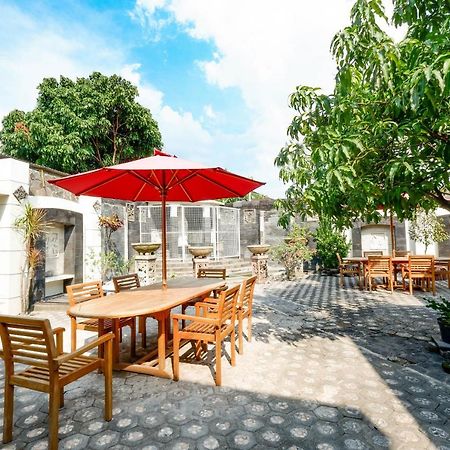 Oyo 2327 Pagsis Village Klaten Екстериор снимка